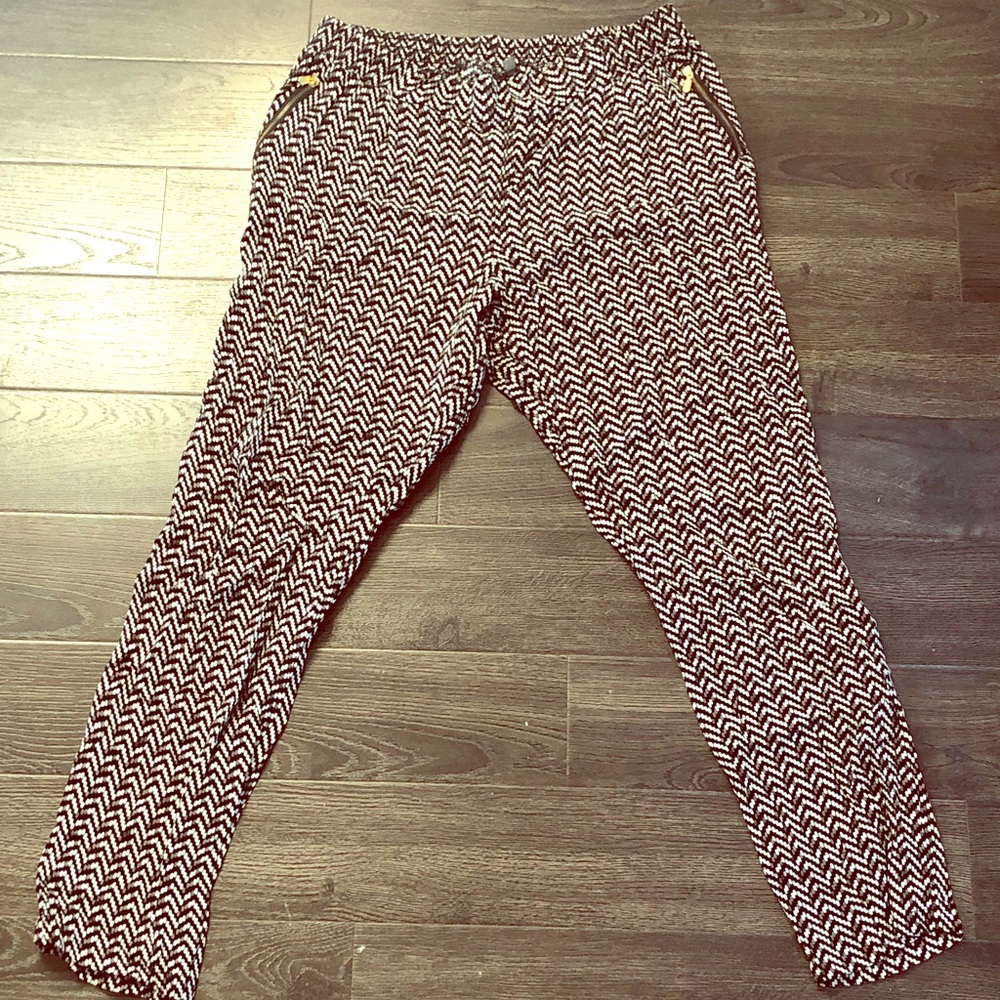 Flows Trouser with Gold Zipper Accent